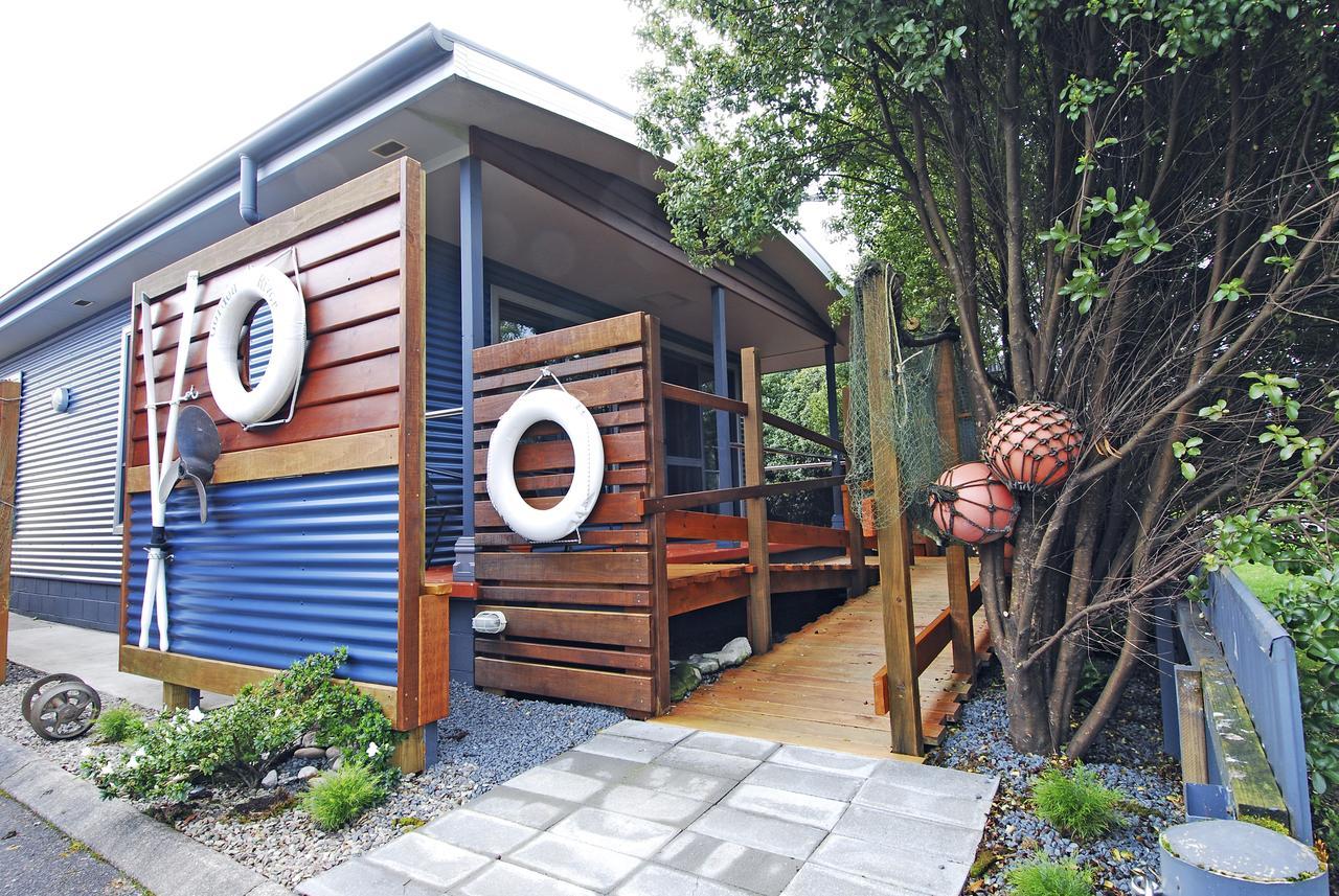 Strahan Bungalows Eksteriør billede