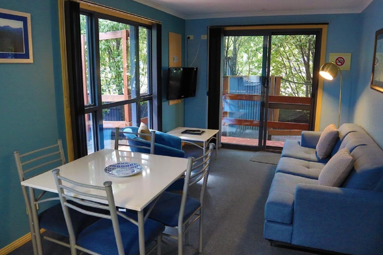 Strahan Bungalows Eksteriør billede